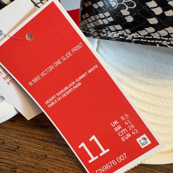 Nike Black and White Victor One Slides animal print snake skin shoes sandals - Picture 3 of 6